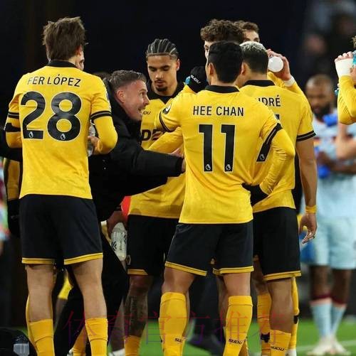 0-2!英超中资队难逃降级:丢点+失单刀后10连败,创纪录17轮不胜 0-2!英超中资队难逃降级:丢点+失单刀后10连败,创纪录17轮不胜